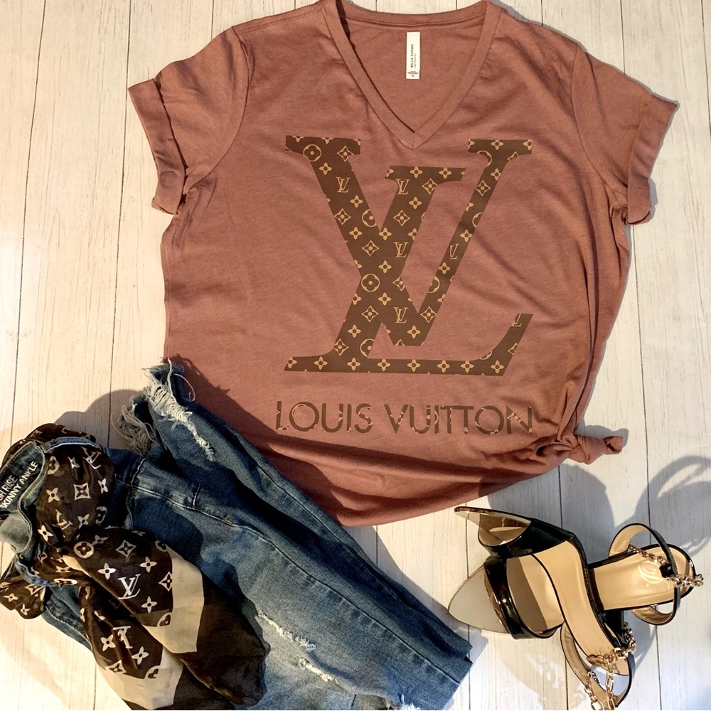 “Pretty In Pink”💖 Sassy T-shirt